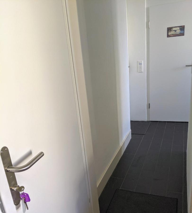 Rooms-Zimmer Neuhausen Am Rheinfall Exterior foto